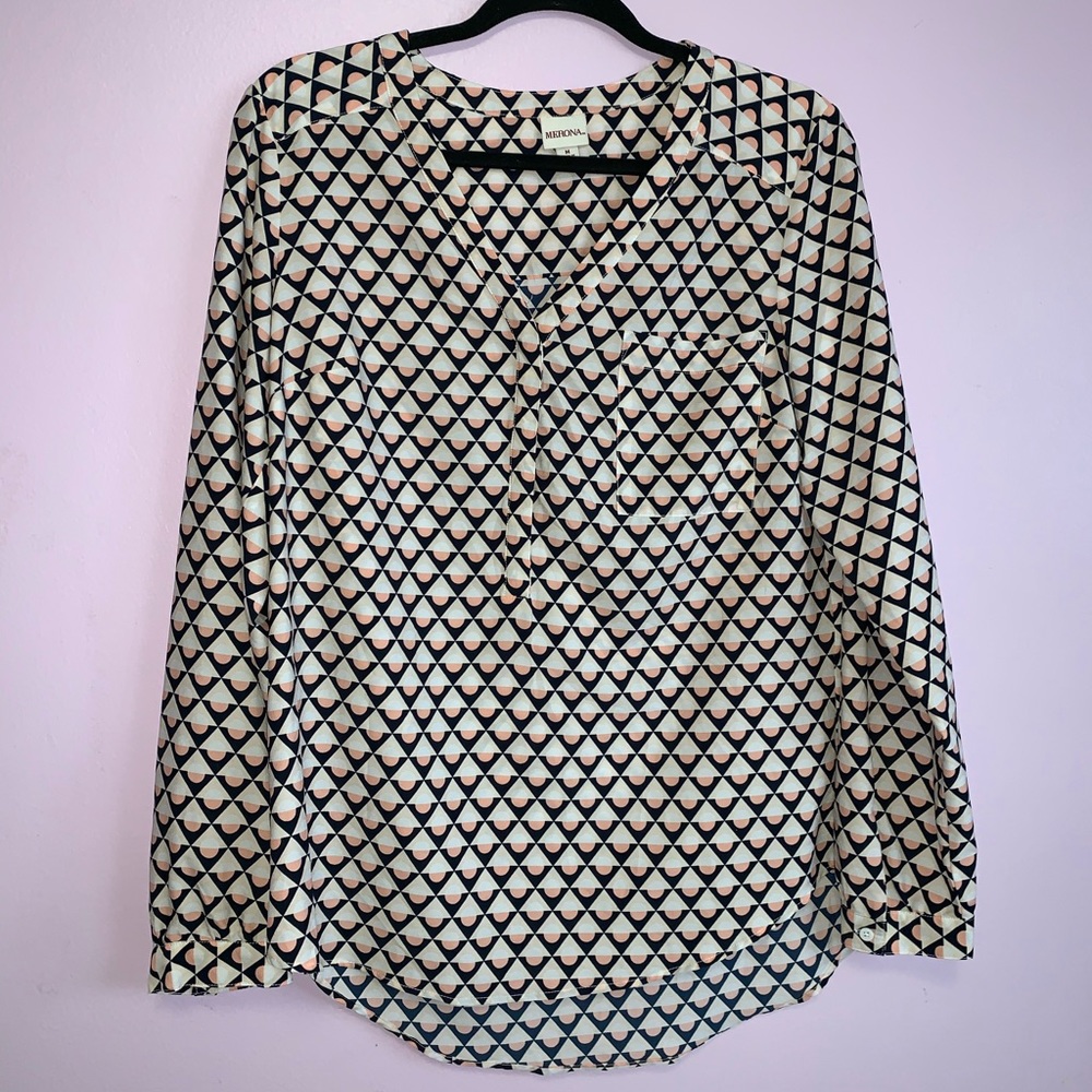 Long sleeve patterned blouse